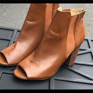Chinese Laundry Women's Brown Leather heeled Open Toe booties Size 9.5